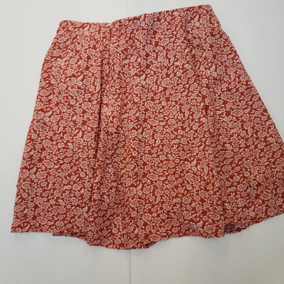 American Eagle Skirt Sz SP  Waist 27"  Length 17%   100% Viscose  B24 - Picture 1 of 5